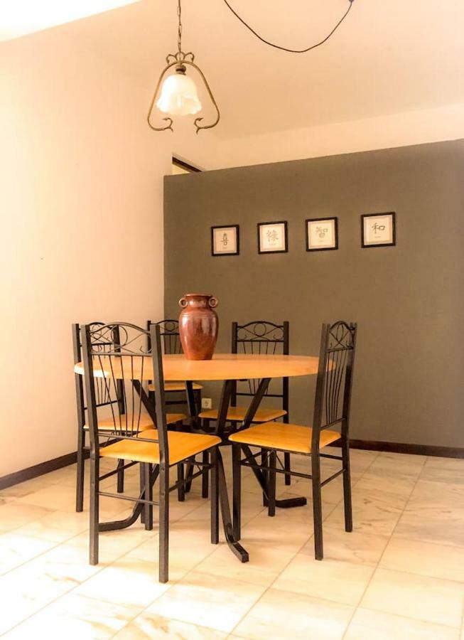 Fully Equipped 3-Bedroom Apt In Downtown Praia Kültér fotó
